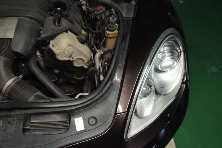 Used Porsche Panamera 2010 Panamera 3.6L Engine Bay Left