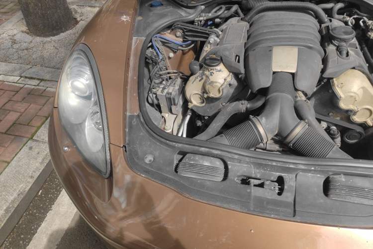 Used Porsche Panamera 2010 Panamera 3.6L Engine Bay Right