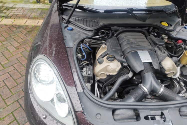 Used Porsche Panamera 2010 Panamera 3.6L Engine Bay Right