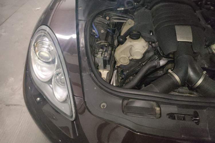 Used Porsche Panamera 2010 Panamera 3.6L Engine Bay Right