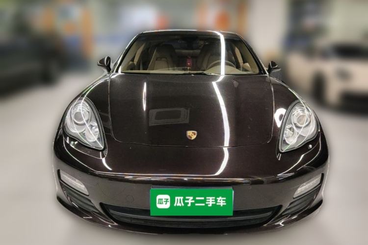 Used Porsche Panamera  Front