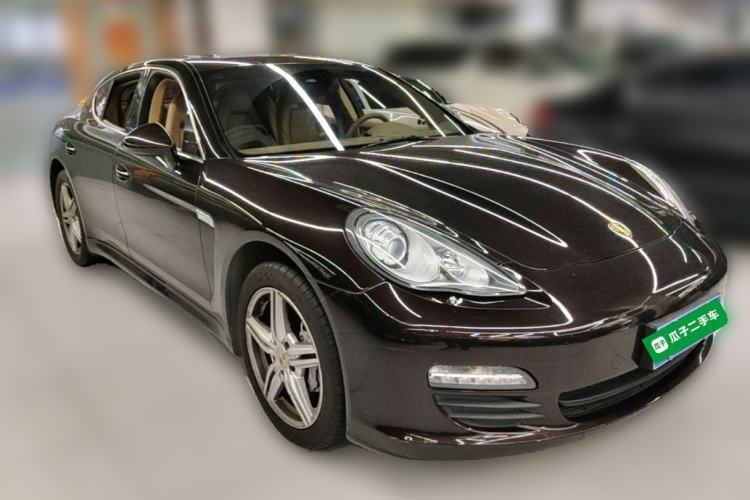 Used Porsche Panamera  Front Right 45 Deg