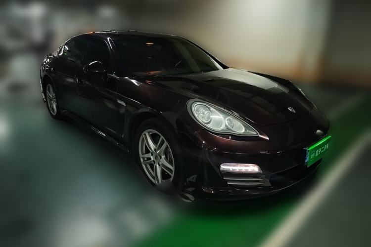 Used Porsche Panamera 2010 Panamera 4 3.6L Front Right 45 Deg