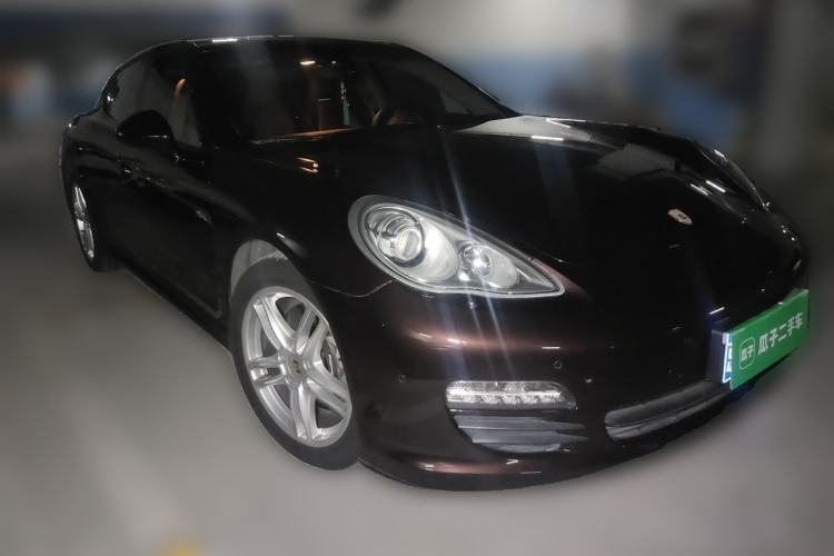 Used Porsche Panamera 2010 Panamera 3.6L Front Right 45 Deg