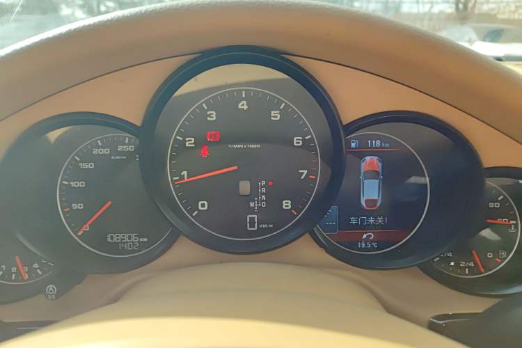 Used Porsche Panamera 2010 Panamera 4 3.6L Instrument Cluster