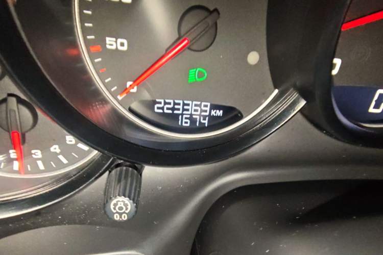 Used Porsche Panamera 2010 Panamera 4 3.6L Odometer Close Up