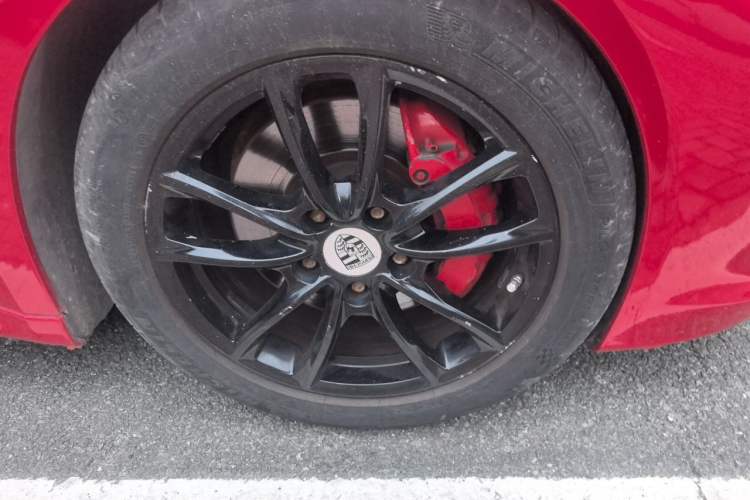 Used Porsche Panamera 2010 Panamera 3.6L Right Front Wheel Hub