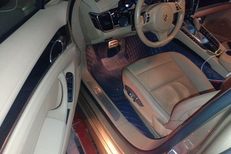 Used Porsche Panamera 2010 Panamera 4 3.6L Driver Seat