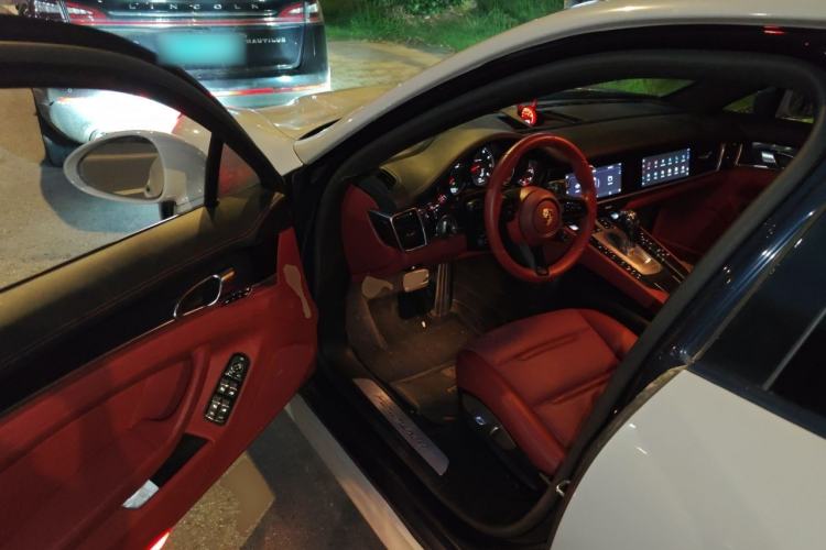 Used Porsche Panamera 2010 Panamera 4 3.6L Driver Seat