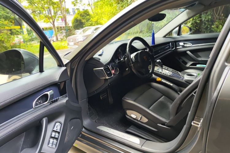 Used Porsche Panamera 2010 Panamera 4 3.6L Driver Seat