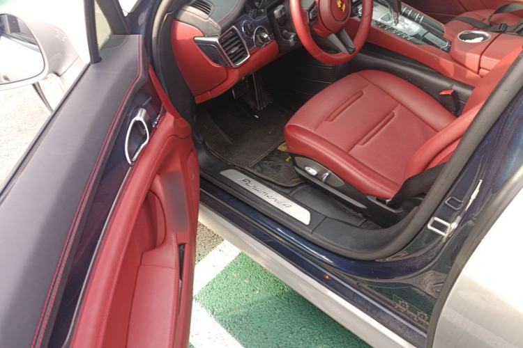 Used Porsche Panamera 2010 Panamera 4 3.6L Driver Seat