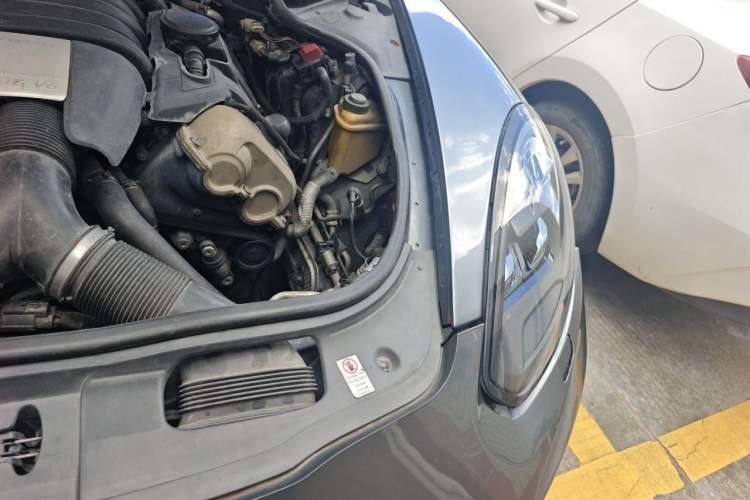 Used Porsche Panamera 2010 Panamera 3.6L Engine Bay Left