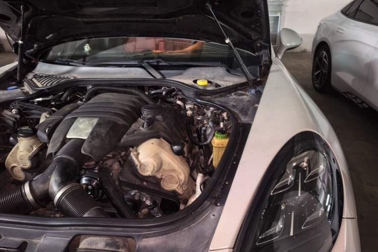 Used Porsche Panamera 2010 Panamera 3.6L Engine Bay Left