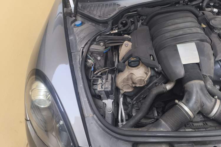 Used Porsche Panamera 2010 Panamera 3.6L Engine Bay Right