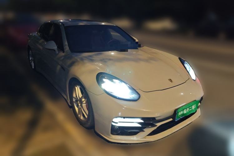 Used Porsche Panamera 2010 Panamera 4 3.6L Front Right 45 Deg
