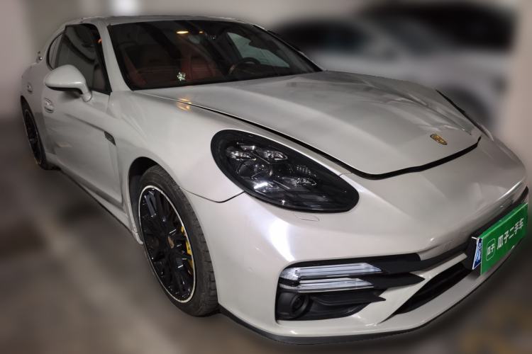 Used Porsche Panamera 2010 Panamera 3.6L Front Right 45 Deg