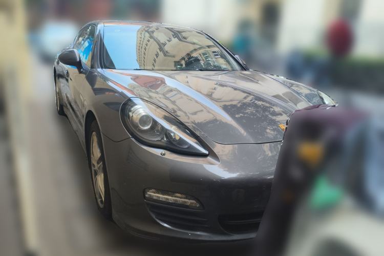 Used Porsche Panamera 2010 Panamera 3.6L Front Right 45 Deg