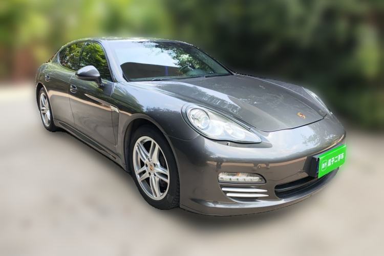 Used Porsche Panamera 2010 Panamera 4 3.6L Front Right 45 Deg