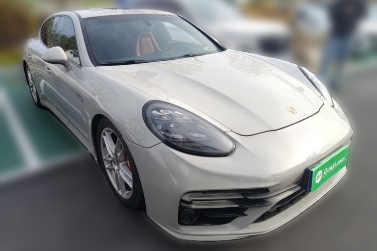 Used Porsche Panamera 2010 Panamera 4 3.6L Front Right 45 Deg