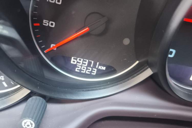Used Porsche Panamera 2010 Panamera 3.6L Odometer Close Up