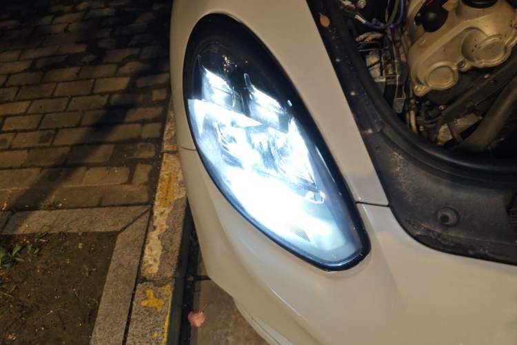 Used Porsche Panamera 2010 Panamera 4 3.6L Right Front Headlight