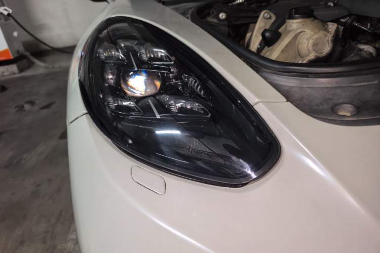 Used Porsche Panamera 2010 Panamera 3.6L Right Front Headlight