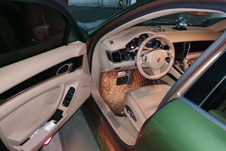 Used Porsche Panamera 2010 Panamera 4 3.6L Driver Seat