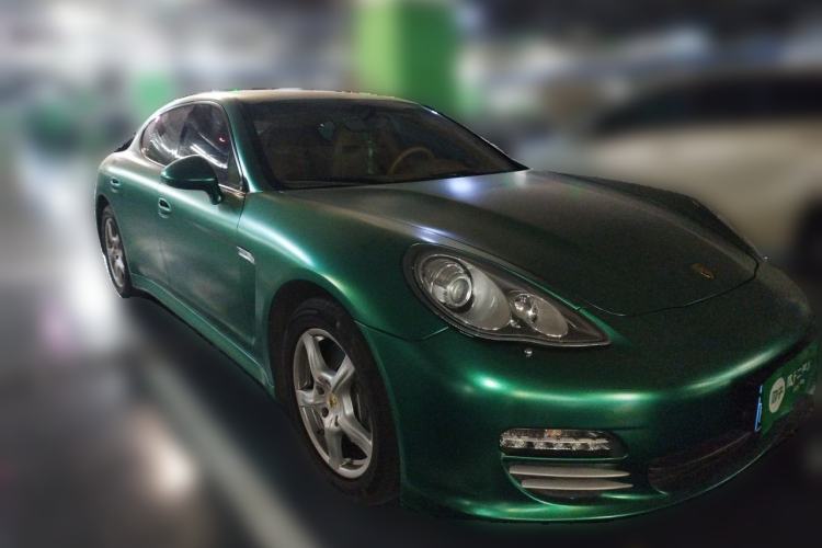 Used Porsche Panamera 2010 Panamera 4 3.6L Front Right 45 Deg