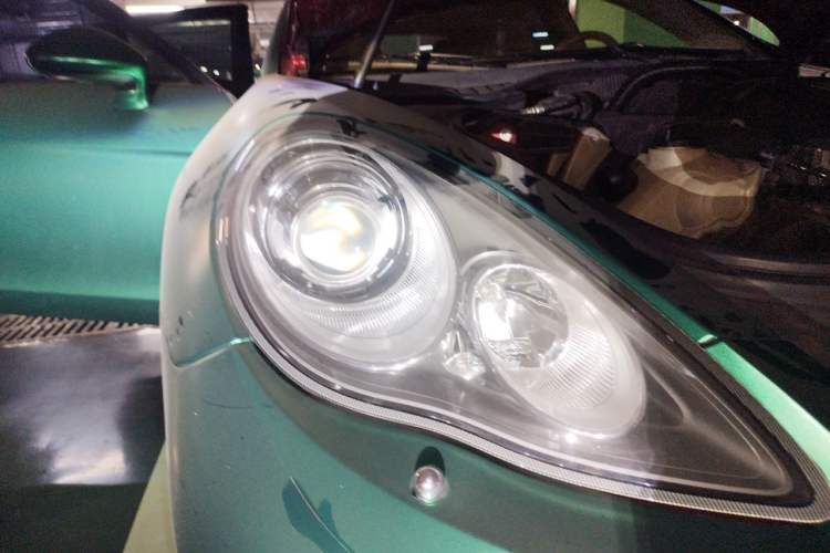 Used Porsche Panamera 2010 Panamera 4 3.6L Right Front Headlight