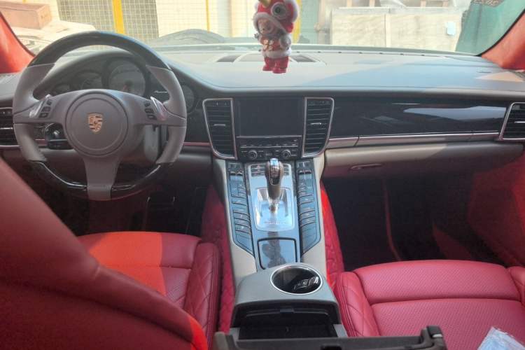 Used Porsche Panamera 2010 Panamera S 4.8L Center Console