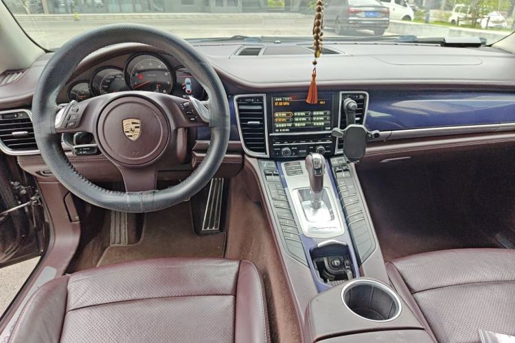 Used Porsche Panamera 2010 Panamera 4 3.6L Center Console