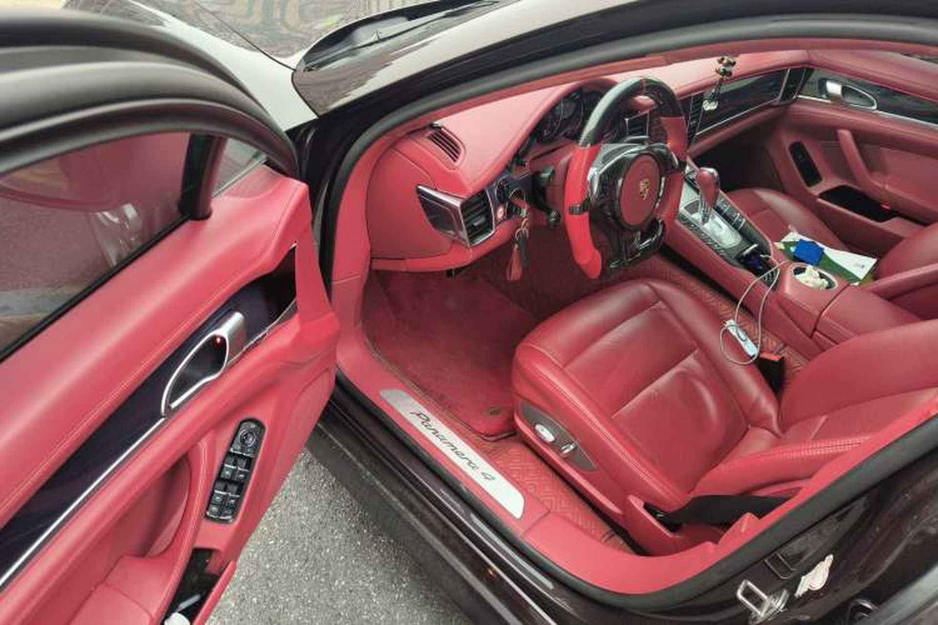 Used Porsche Panamera 2010 Panamera 4 3.6L Driver Seat