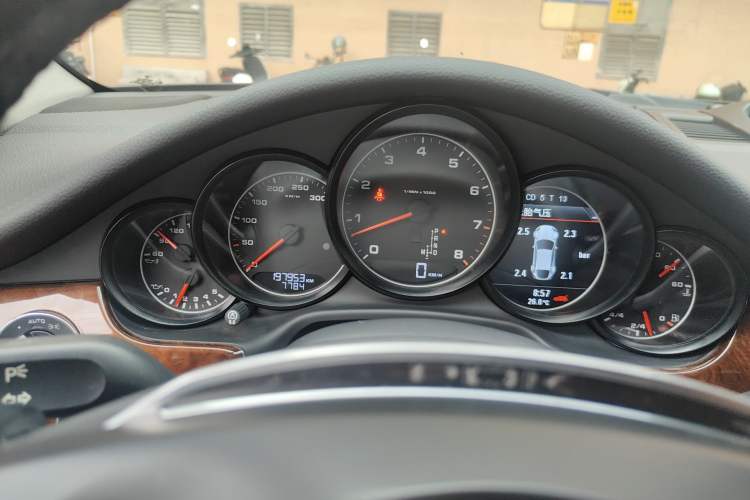 Used Porsche Panamera 2010 Panamera 4 3.6L Instrument Cluster