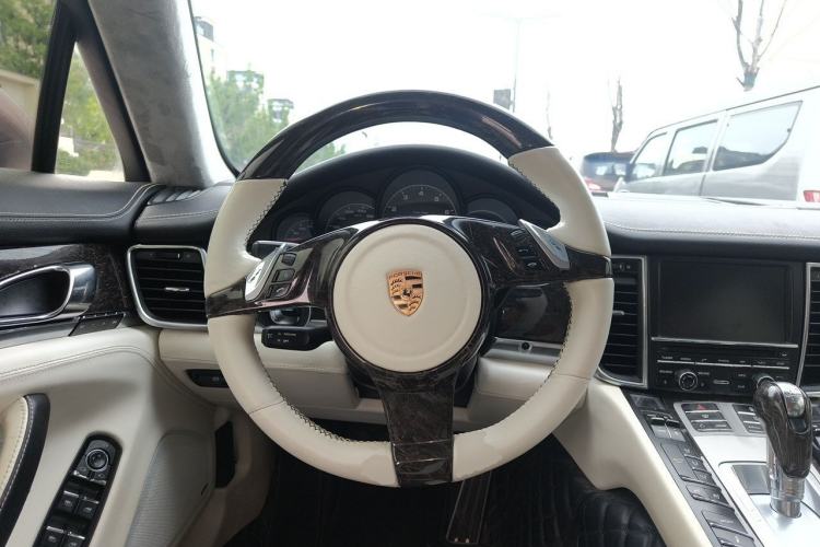 Used Porsche Panamera 2010 Panamera 4 3.6L Steering Wheel