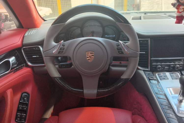 Used Porsche Panamera 2010 Panamera S 4.8L Steering Wheel