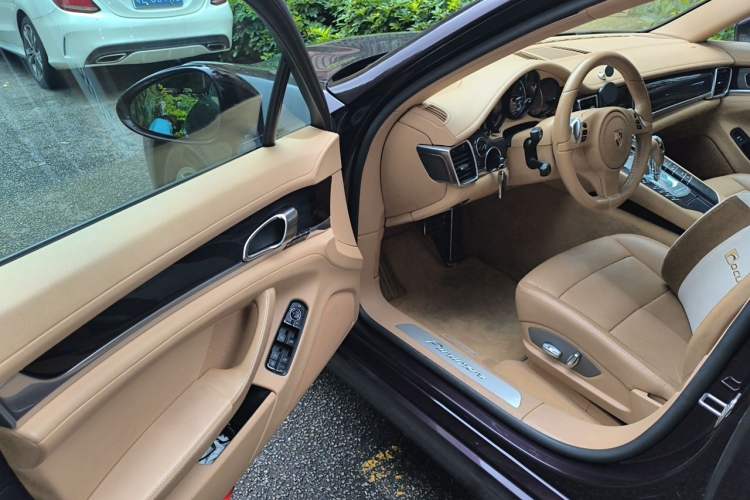 Used Porsche Panamera 2010 Panamera 3.6L Driver Seat