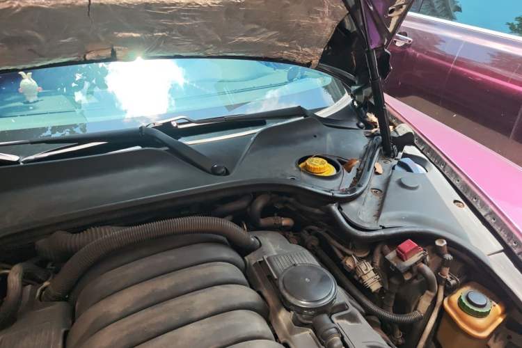 Used Porsche Panamera 2010 Panamera 3.6L Engine Bay Left
