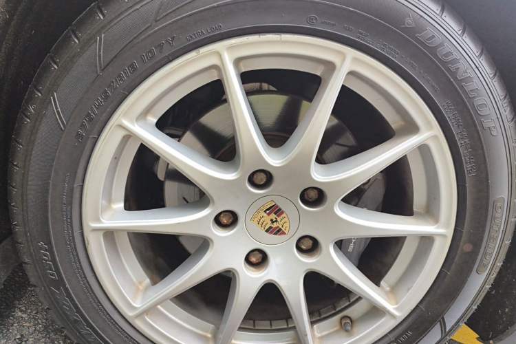 Used Porsche Panamera 2010 Panamera 3.6L Right Front Wheel Hub