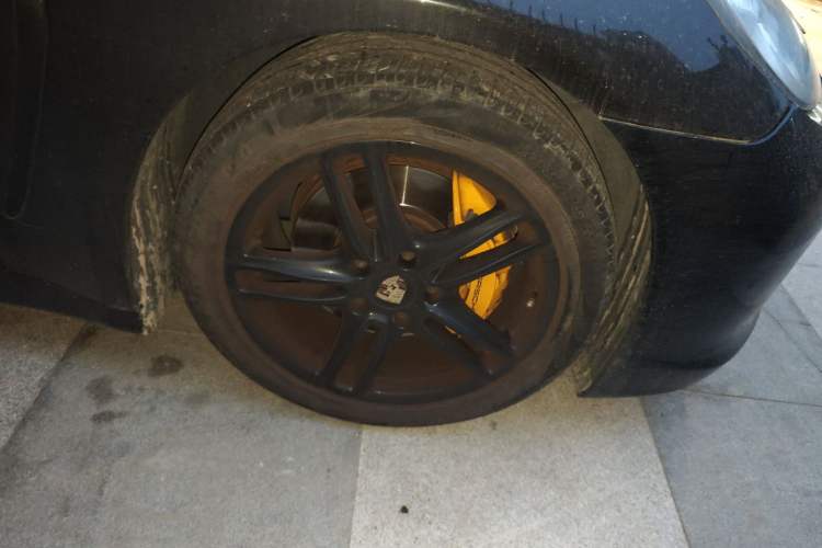 Used Porsche Panamera 2010 Panamera 3.6L Right Front Wheel Hub