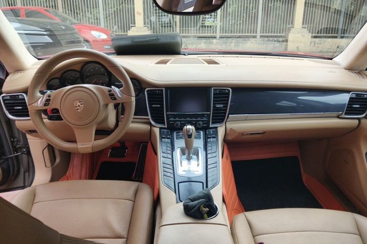 Used Porsche Panamera 2010 Panamera 3.6L Center Console