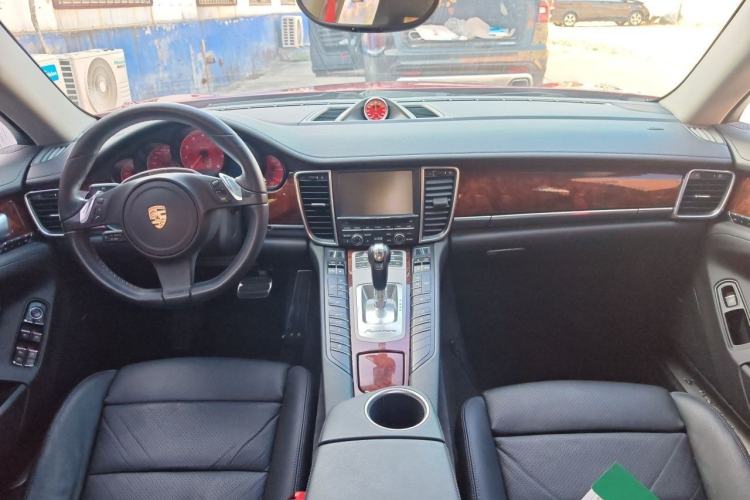 Used Porsche Panamera 2010 Panamera S 4.8L Center Console