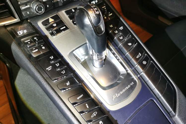 Used Porsche Panamera 2010 Panamera 4 3.6L Gear Lever