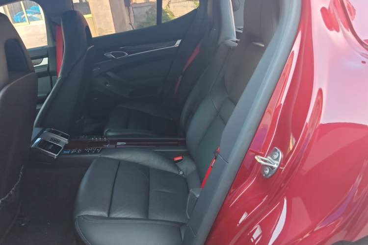 Used Porsche Panamera 2010 Panamera S 4.8L Left Rear Seat