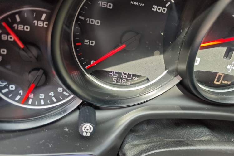 Used Porsche Panamera 2010 Panamera 4 3.6L Odometer Close Up