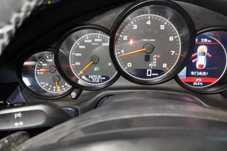 Used Porsche Panamera 2010 Panamera 4 3.6L Odometer Close Up