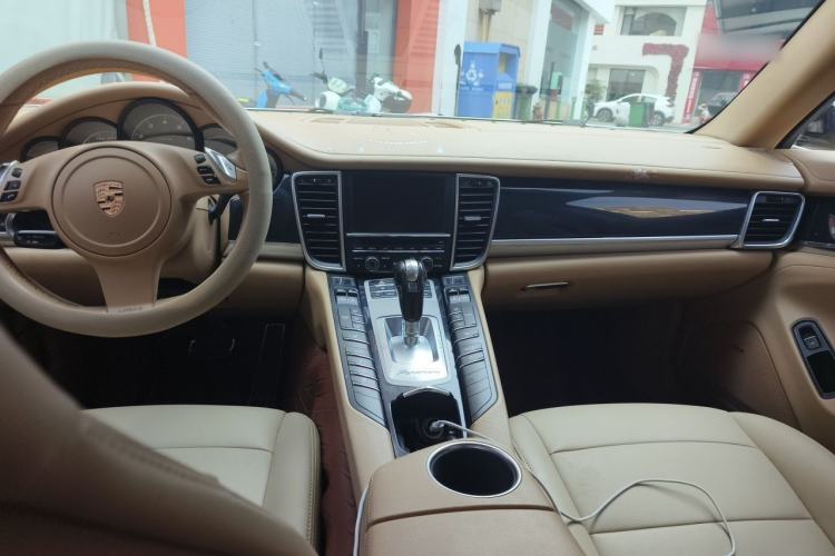 Used Porsche Panamera 2010 Panamera 3.6L Center Console