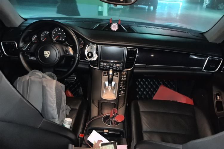 Used Porsche Panamera 2010 Panamera 3.6L Center Console