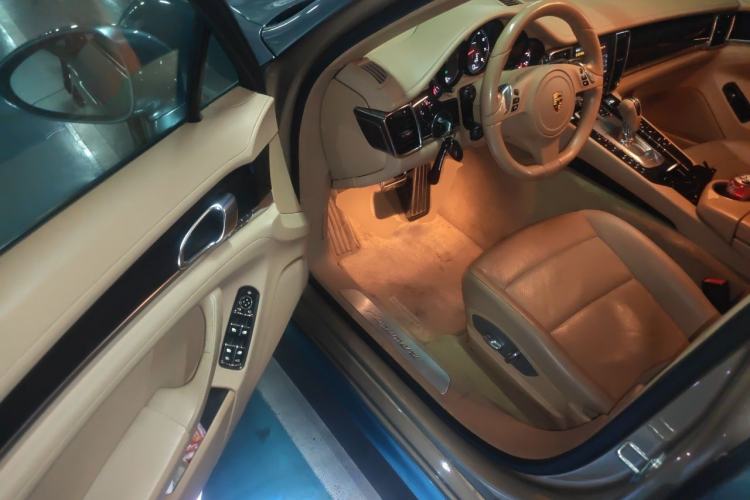 Used Porsche Panamera 2010 Panamera 3.6L Driver Seat