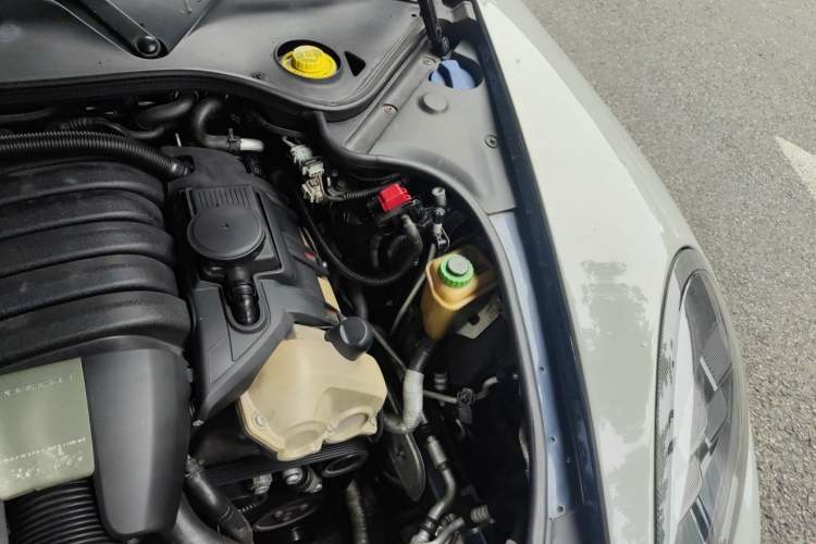 Used Porsche Panamera 2010 Panamera 3.6L Engine Bay Left