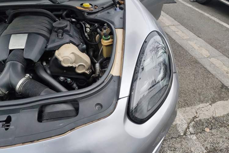 Used Porsche Panamera 2010 Panamera 3.6L Engine Bay Left